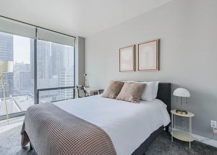 Blueground River North Pool Doorman Wd Chi-1092 * Chicago